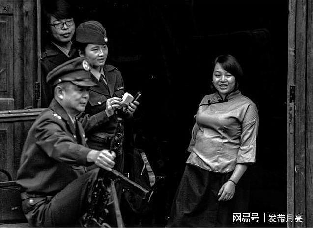 1949年，重庆女商贩街头捡个小女孩，看报纸才知道是渣滓洞幸存者 - 6