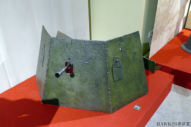 二战苏联防弹掩体 曾用于列宁格勒战场 残存的弹孔令人触目惊心 - 2