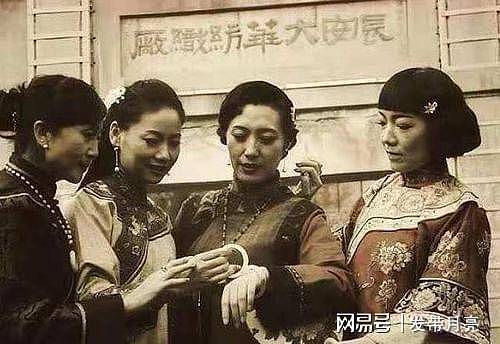1949年，上海一军代表霸占国民党军官小妾，陈毅的处理方式真高明 - 3