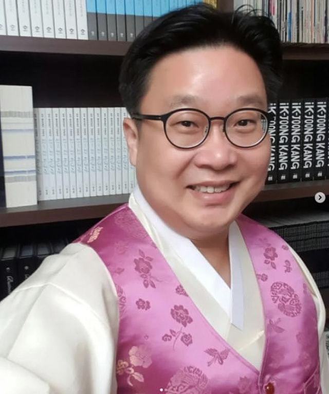 秋瓷炫泡菜翻译不当被网暴，韩国教授公开批评，本人道歉态度卑微 - 5