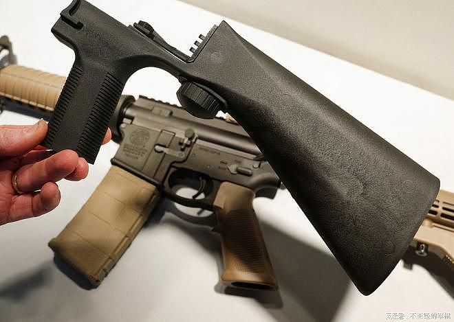 拉斯维加斯枪击案的速射神器：将半自动步枪改成全自动的撞火枪托 - 5