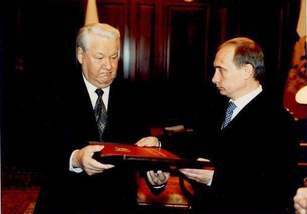俄罗斯是烫手山芋，继任总统条件有三，叶利钦为何选择普京传位？ - 11