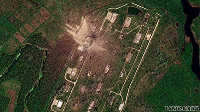 卫星照片解读：乌克兰仓库被俄军导弹击中 大爆炸摧毁现场的一切 - 1