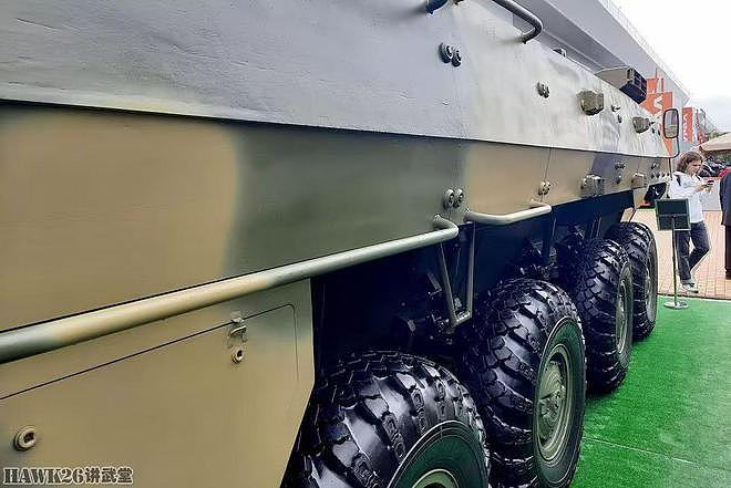 “军队2023”国际军事论坛 BTR-82步兵战车亮相 终于能装上尾门 - 6