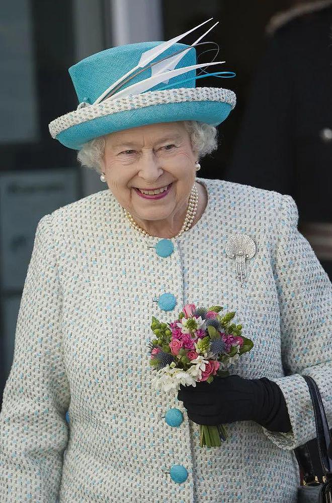 在70年未出错的英女王面前，王室时尚大聚会都是小儿科 - 52