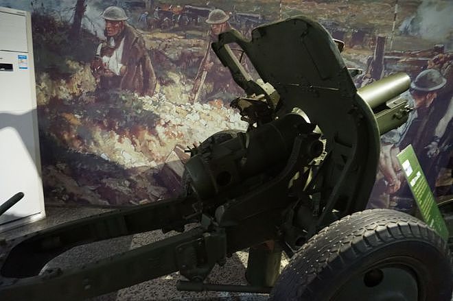 苏联卖给我们的垃圾火炮维克斯115毫米榴弹炮：萨沙兵器图谱277期 - 4