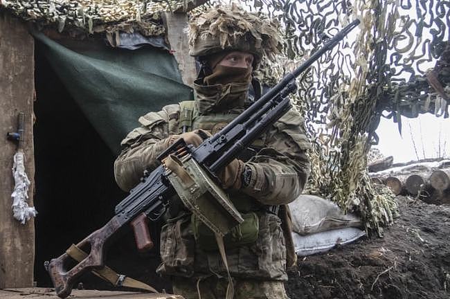 亲身经历战火，在乌克兰留学的退役特种兵：炮火连天，望早日和平 - 23