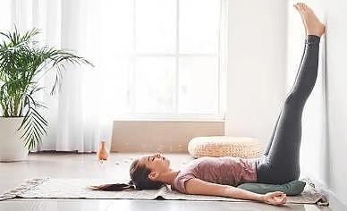 与腹式呼吸最合拍的瑜伽体式，坚持练习可以减脂肪、瘦小腹 - 5