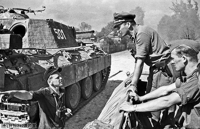 戏说：二战德国坦克兵的黑色夹克 古德里安参与设计 成为荣誉标志 - 6