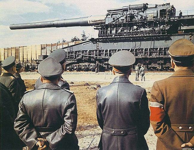 一炮摧毁一座堡垒，重达1300吨，二战德国为何制造古斯塔夫巨炮？ - 10
