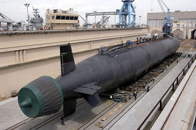 美军最新攻击核潜艇入列，却被一个“瞌睡”抢了风头 - 8