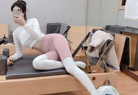 韩国美女钟情瑜伽训练，身材婀娜，皮肤光滑充满弹性 - 4