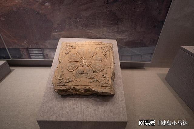 隋唐时期有多繁华，来到洛阳看看古代洛阳的砖和瓦片就知道了 - 1