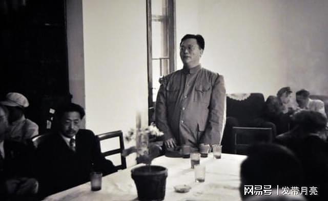 他是首任天津市长，曾给刘青山求过情，儿子多年后官至正国级 - 3