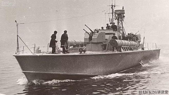 俄罗斯博主走访被遗弃的海军基地 舰炮改装的岸防炮已成为纪念碑 - 7