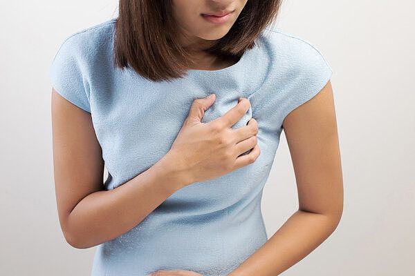女子感冒2天引发心脏停跳！出现4种症状，别以为感冒，实则心肌炎 - 2