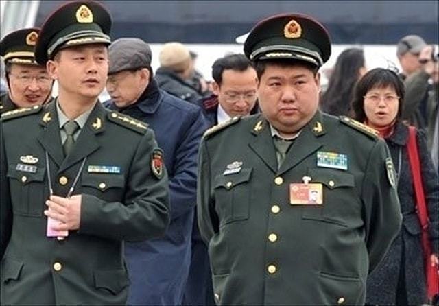 毛岸青独子毛新宇：是首位70后少将，母亲也是将军，儿女才华出众 - 4