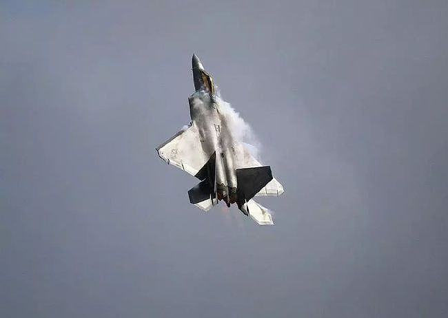 美军的F-22猛禽战斗机隐身效果有多厉害？ - 7