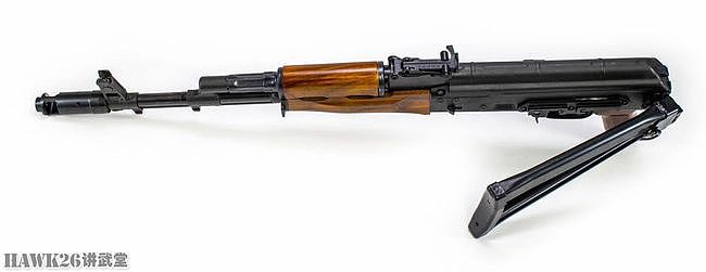 苏联AKS-74步枪的历次演变 专为空降部队研制 折叠枪托多次修改 - 17