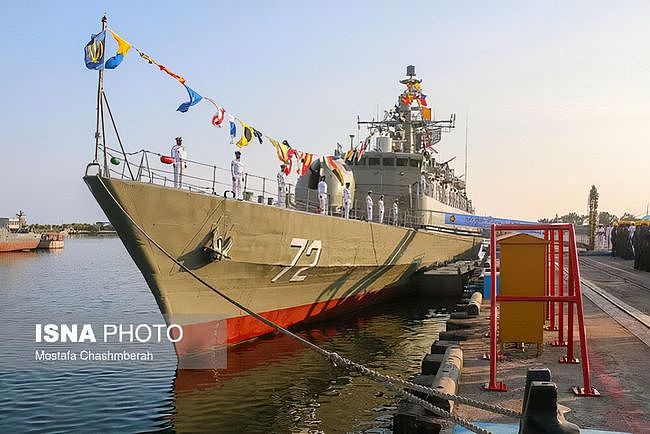 伊朗海军现代化遇挫，最新建造的“驱逐舰”，从干船坞上直接翻落 - 3