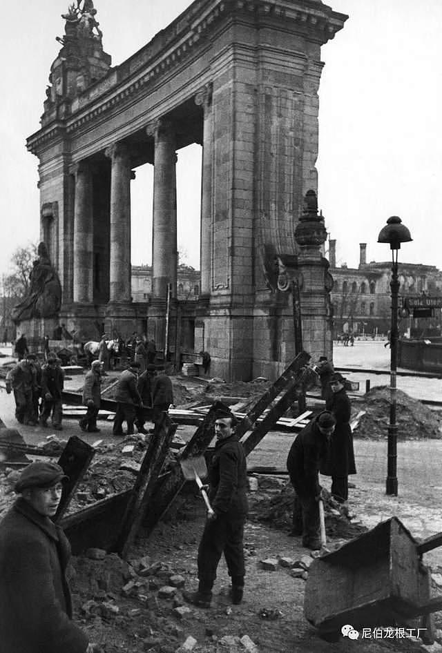 魔窟街垒：柏林战役期间的反坦克工事 - 13