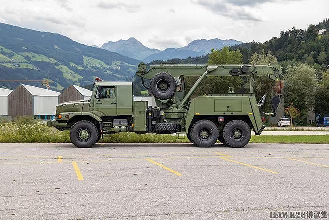 奥地利安普公司改装的伸缩臂起重机 采用奔驰底盘 最大载荷53吨 - 2