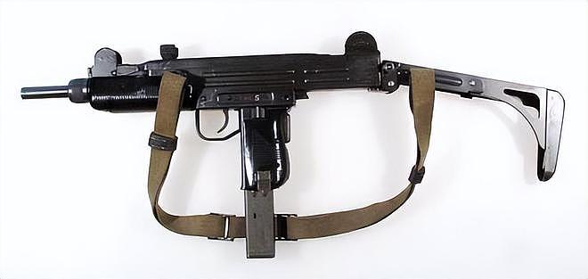 大名鼎鼎的乌兹冲锋枪，竟然是“抄袭”品？原型枪出自这个国家 - 6