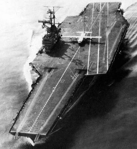 美国航空母舰现代化的起点：第一艘采用斜向飞行甲板的佛瑞斯塔号 - 2