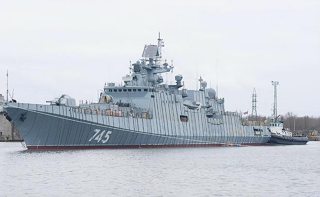 1.12万吨巡洋舰沉没后：俄黑海舰队无大舰，4000吨护卫舰当旗舰 - 10