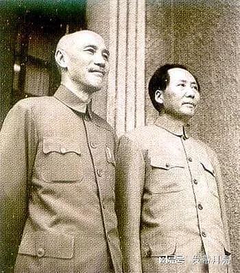毛主席书法和蒋介石书法的截然不同：一草书，一楷书，字如其人 - 5