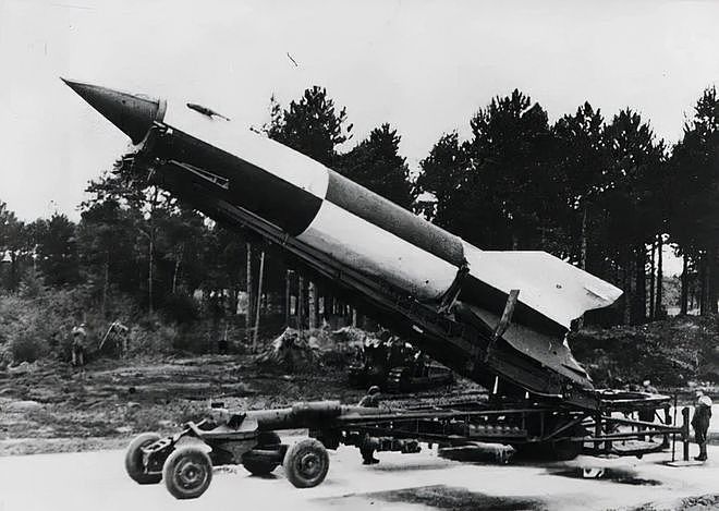 德军向盟军发射上万枚导弹，同盟国没反导系统如何粉碎德军导弹战 - 9