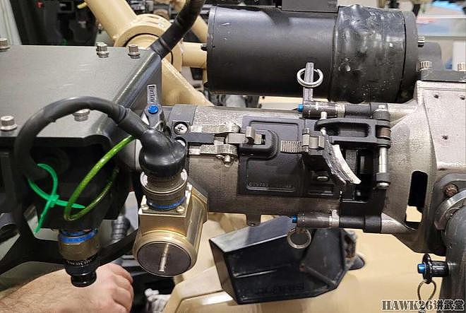 M134钛合金魔改版亮相 寿命高达400万发 内置电池确保火力不中断 - 4