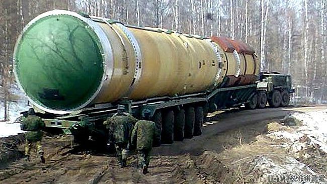 48个驱动轮：苏联战略火箭部队的巨型公路列车 专门运送洲际导弹 - 6