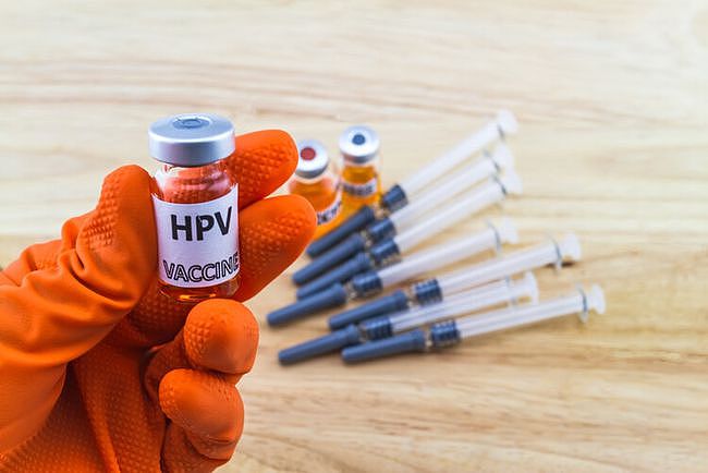 打完九价HPV疫苗并非万事大吉，想要预防宫颈癌，3件事也要做好 - 4