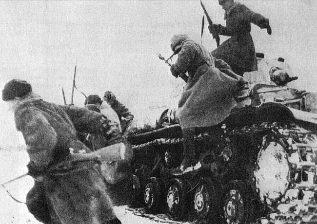德军丢失哈尔科夫，希特勒大发雷霆，曼施坦因却表示胜券在握 - 7