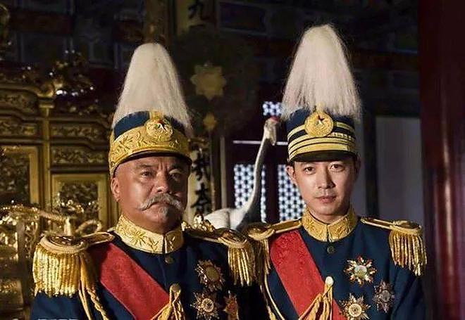 袁世凯去世前曾经预言：有三个人可能统治中国，这三个人是谁？ - 2