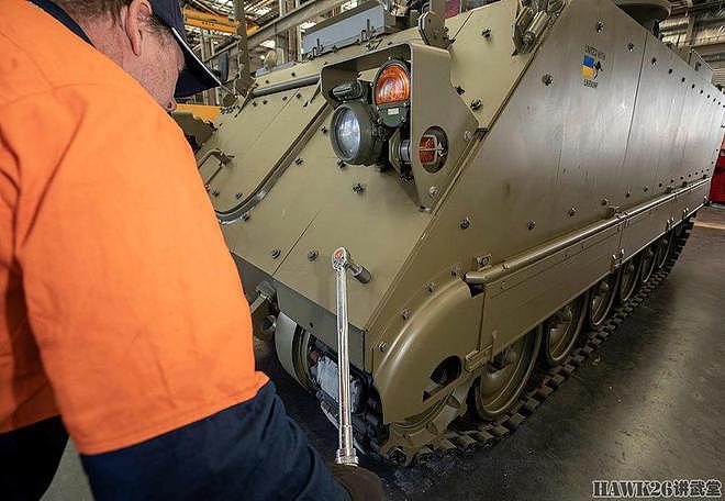 澳大利亚援助乌克兰14辆M113装甲车 退役库存再翻新 安-124空运 - 8