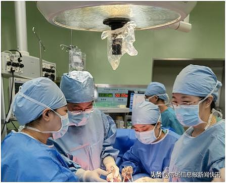哈尔滨医科大学附属第二医院妇产科专家通过4cm切口成功摘除一28斤重、40cm长的巨大盆腹腔肿瘤 - 2
