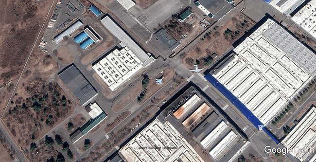 卫星照片曝光俄罗斯远东地区某战斗机工厂 - 4