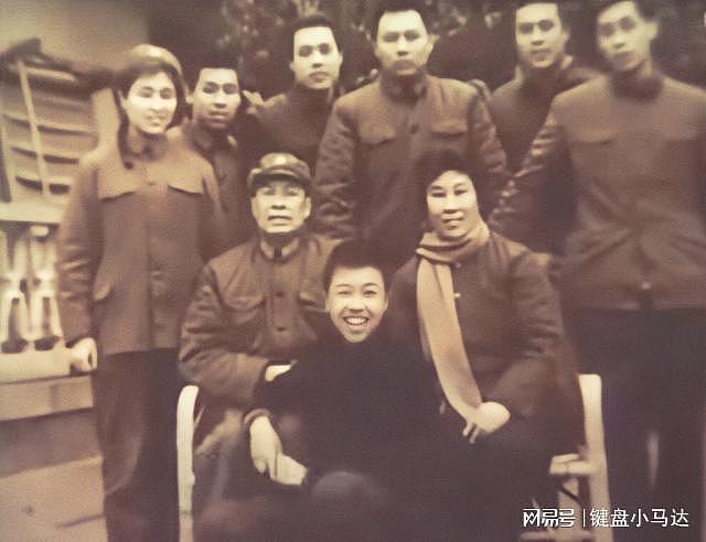 中国第一位变性人张克莎：嫁给富商18年，丈夫至死不知男儿身 - 3