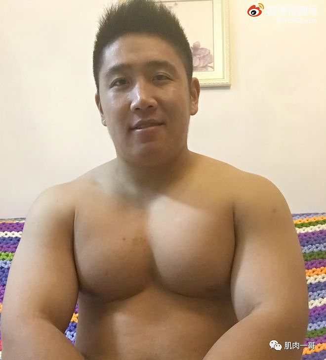 28岁山东肌肉汉子脱衣露肉，网友：果然没让我失望 - 13