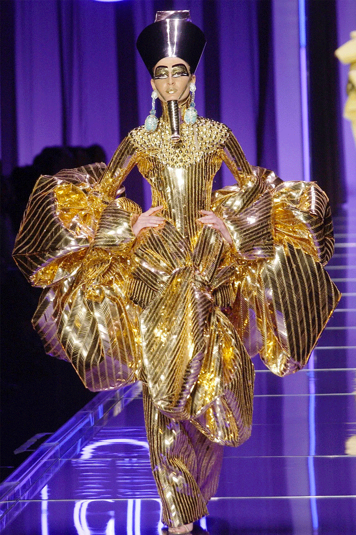 从爱死机《吉巴罗》中窥见那个极尽华丽的“黄金”时尚年代 - 41