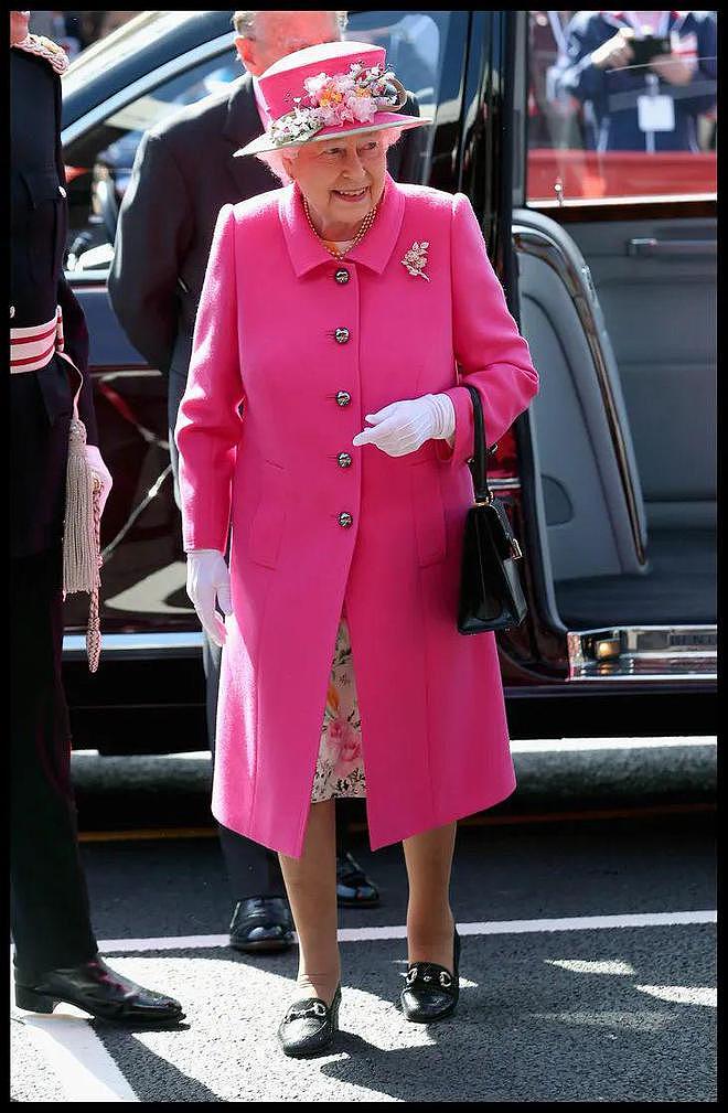 在70年未出错的英女王面前，王室时尚大聚会都是小儿科 - 53