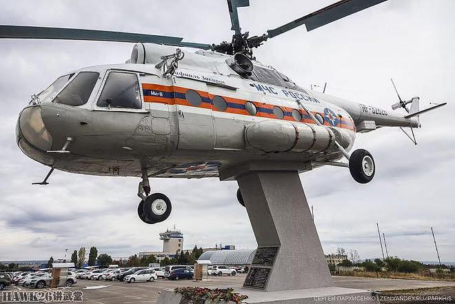 俄罗斯第一座紧急情况部飞行员纪念碑 米-8T直升机成为重要地标 - 8