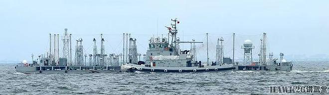海外谈中国：布满角反射器的奇怪驳船 提升海军电子战的重要装备 - 2