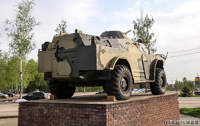 细看：BRDM-2M装甲侦察车 生产厂家测试样品 性能得到显著提升 - 2