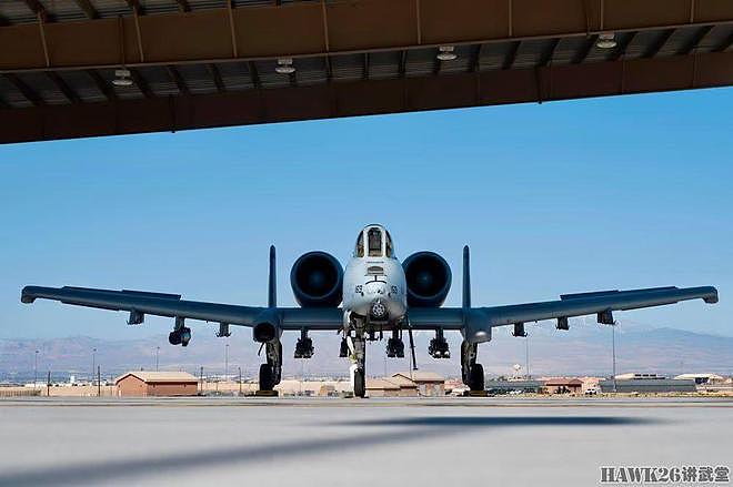 美军测试A-10攻击机挂载16枚SDB 顶着退役压力 提升精确打击能力 - 2