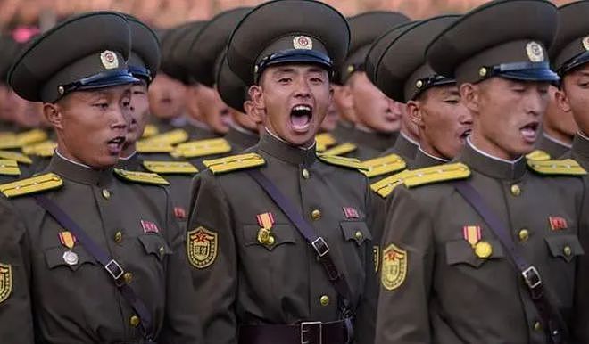 盘点一名朝鲜官兵的10件随身物品 - 2