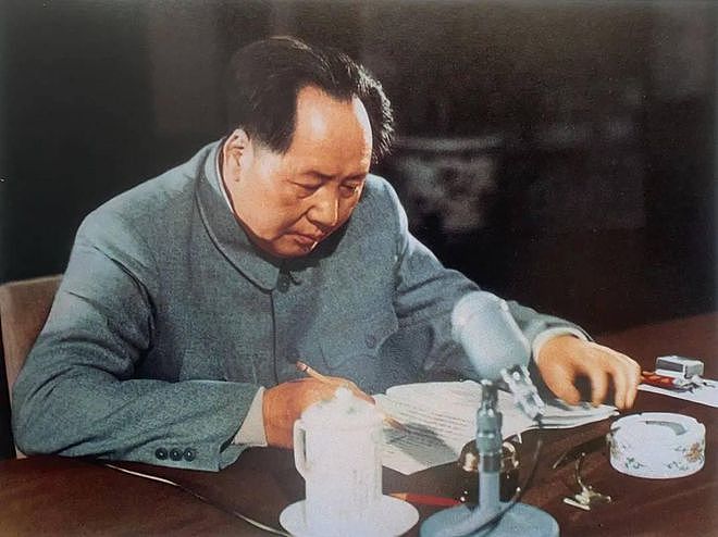 改革开放40多年之后，中国人民为什么越发的怀念毛主席？ - 6