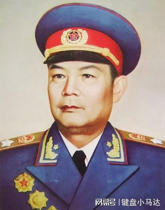 1974年，毛主席指着王洪文，巧向周恩来面授接班人事宜 - 4